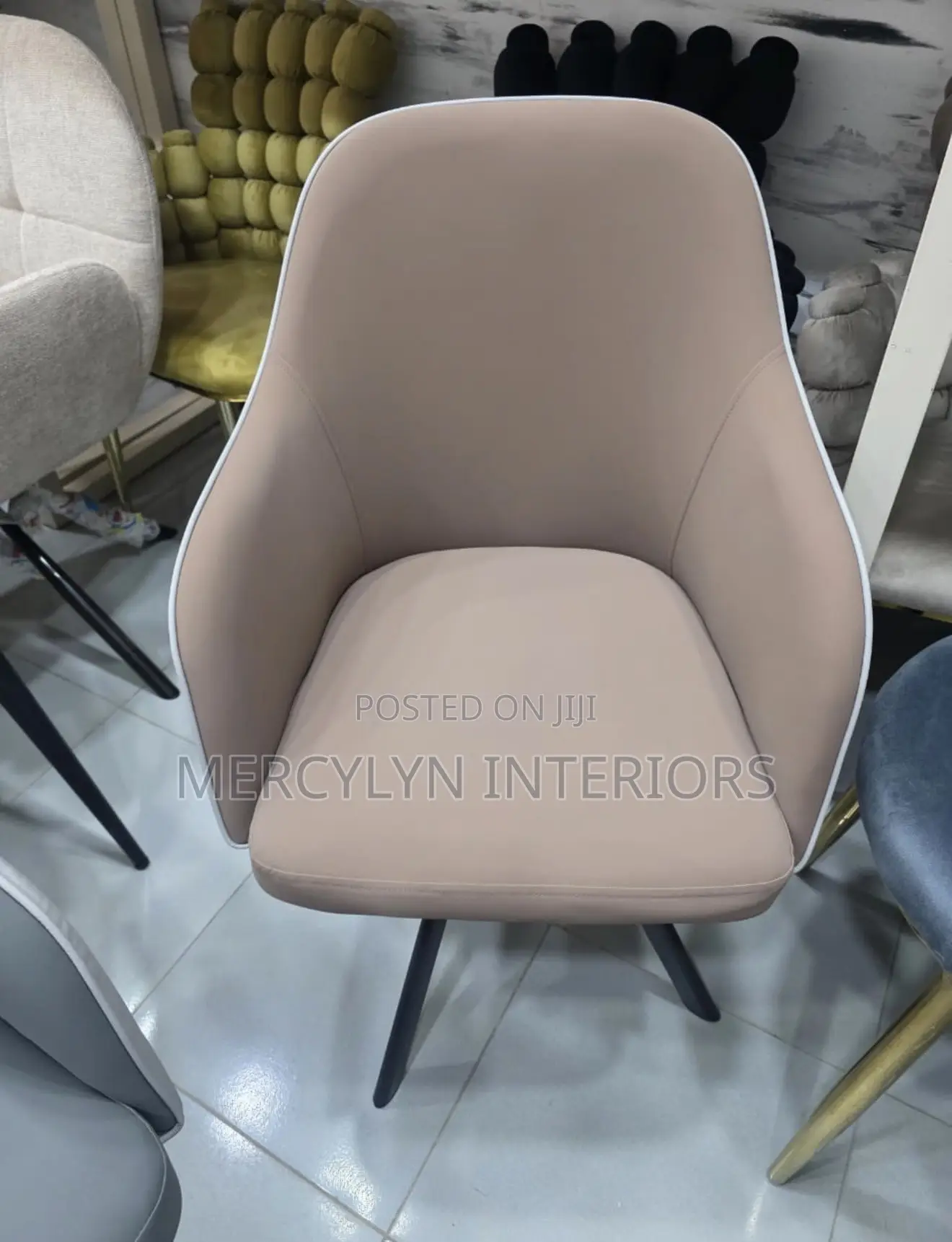 Swivel Accent Chair