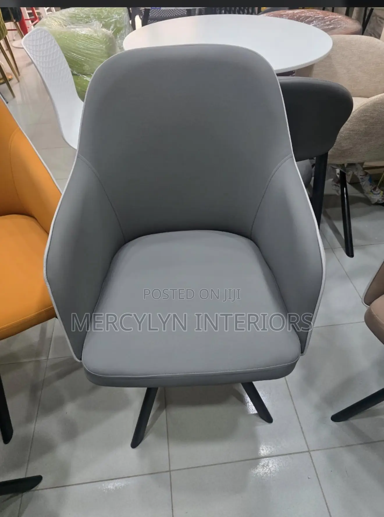 Swivel Accent Chair