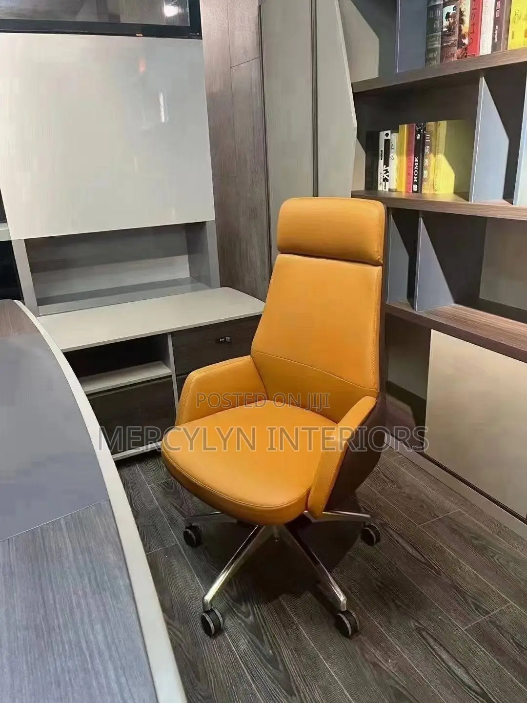 Executive Swivel Office Chair