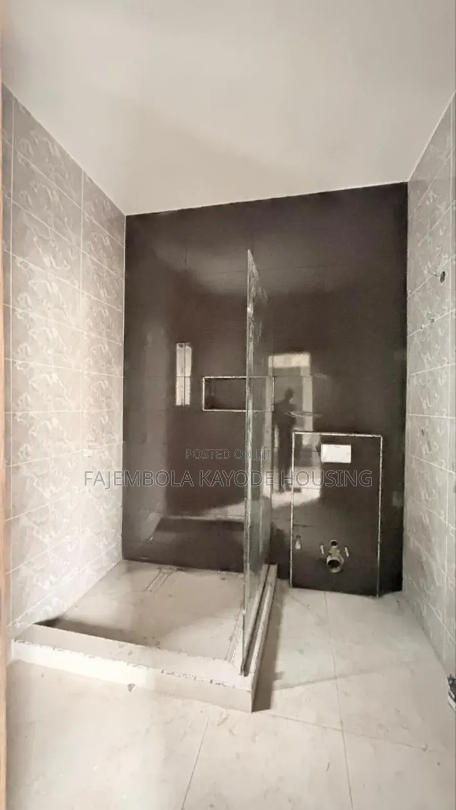 4bdrm Duplex in Carlton Gate, Akobo for sale