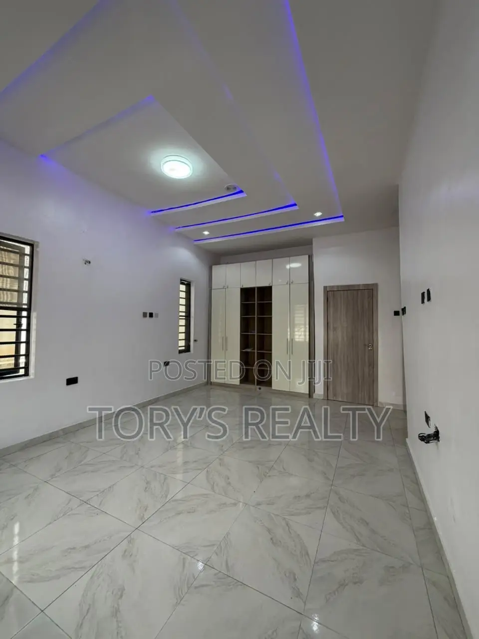 4bdrm Duplex in Ikota for rent