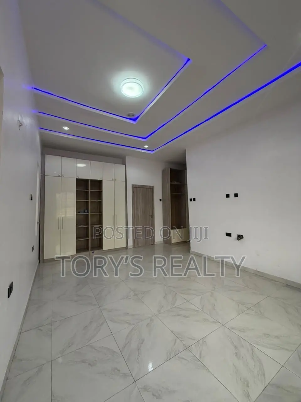 4bdrm Duplex in Ikota for rent