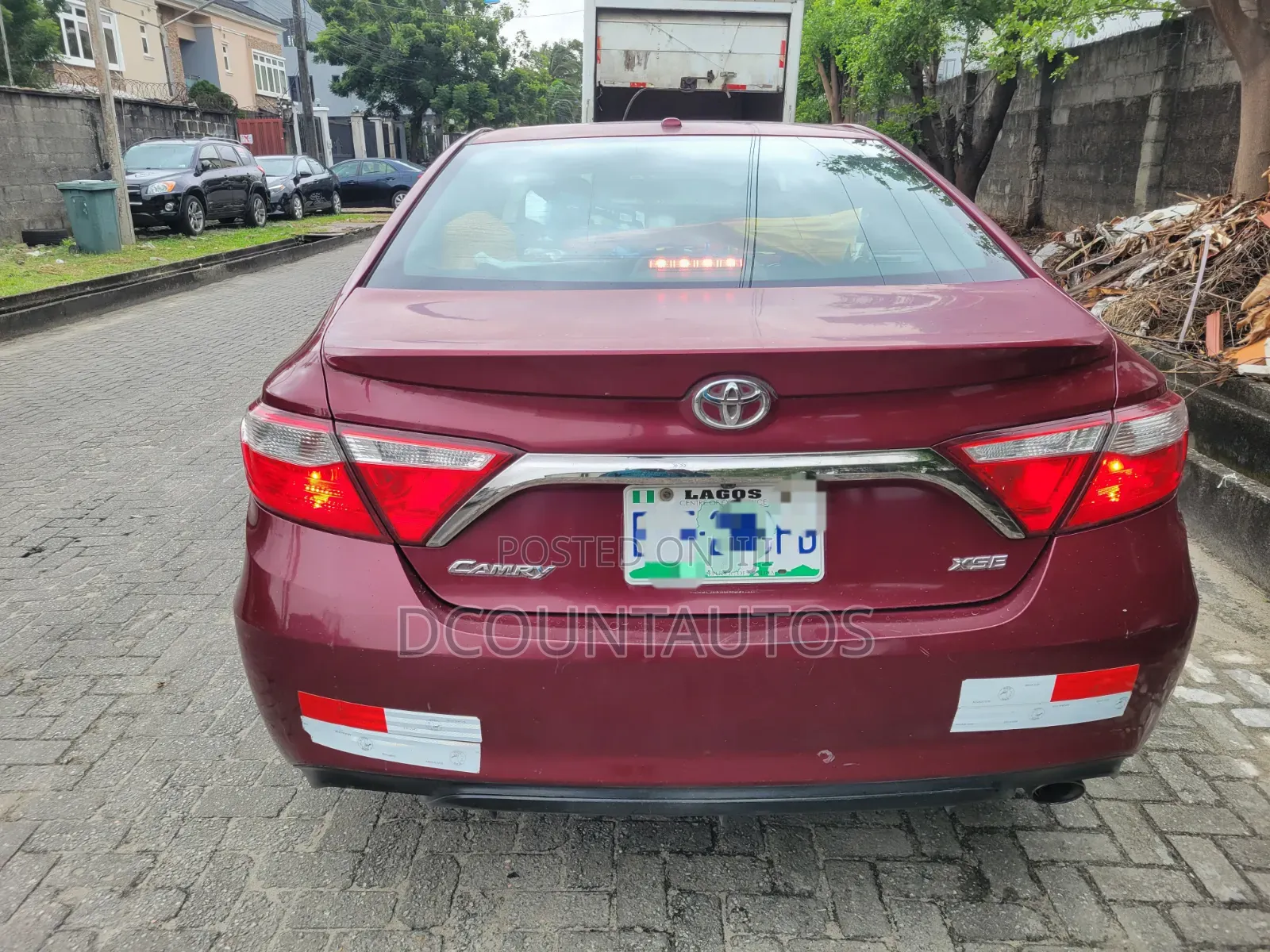 Toyota Camry XSE 4dr Sedan (2.5L 4cyl 6A) 2017 Red
