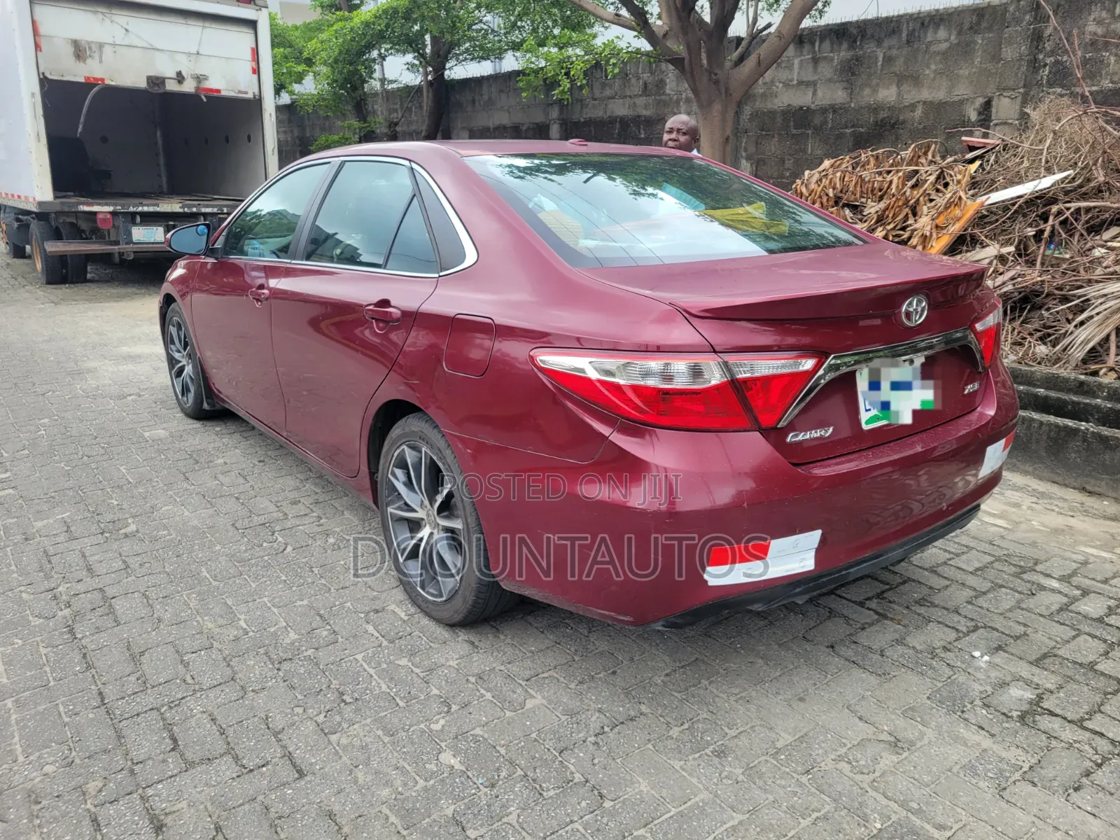 Toyota Camry XSE 4dr Sedan (2.5L 4cyl 6A) 2017 Red