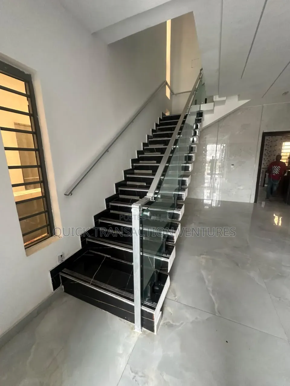 5bdrm Duplex in Osapa london for sale