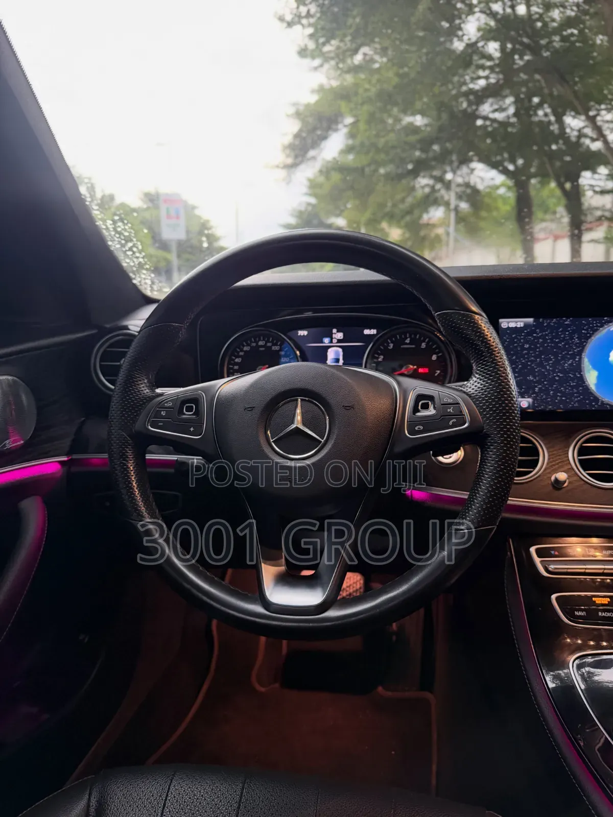 Mercedes-Benz E300 2017 Silver