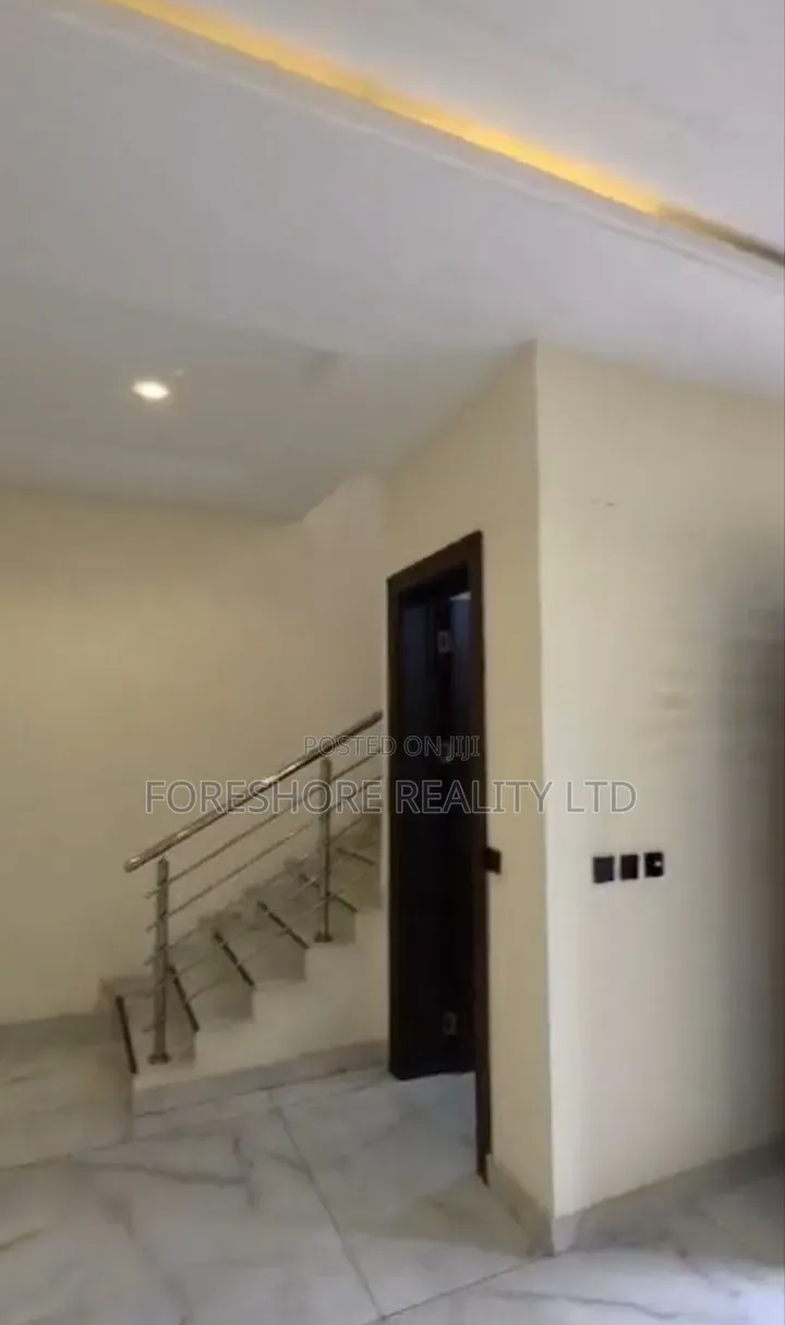 4bdrm Duplex in Ikeja Gra for sale