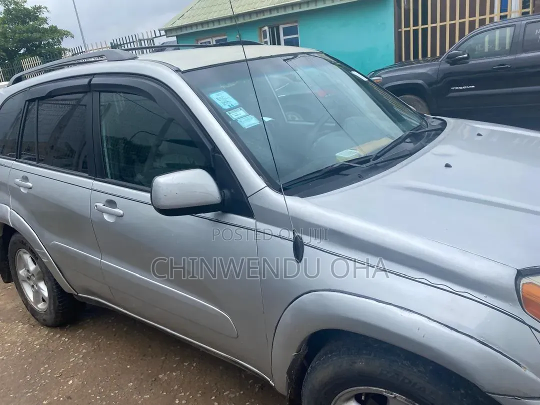 Toyota RAV4 2004 Silver