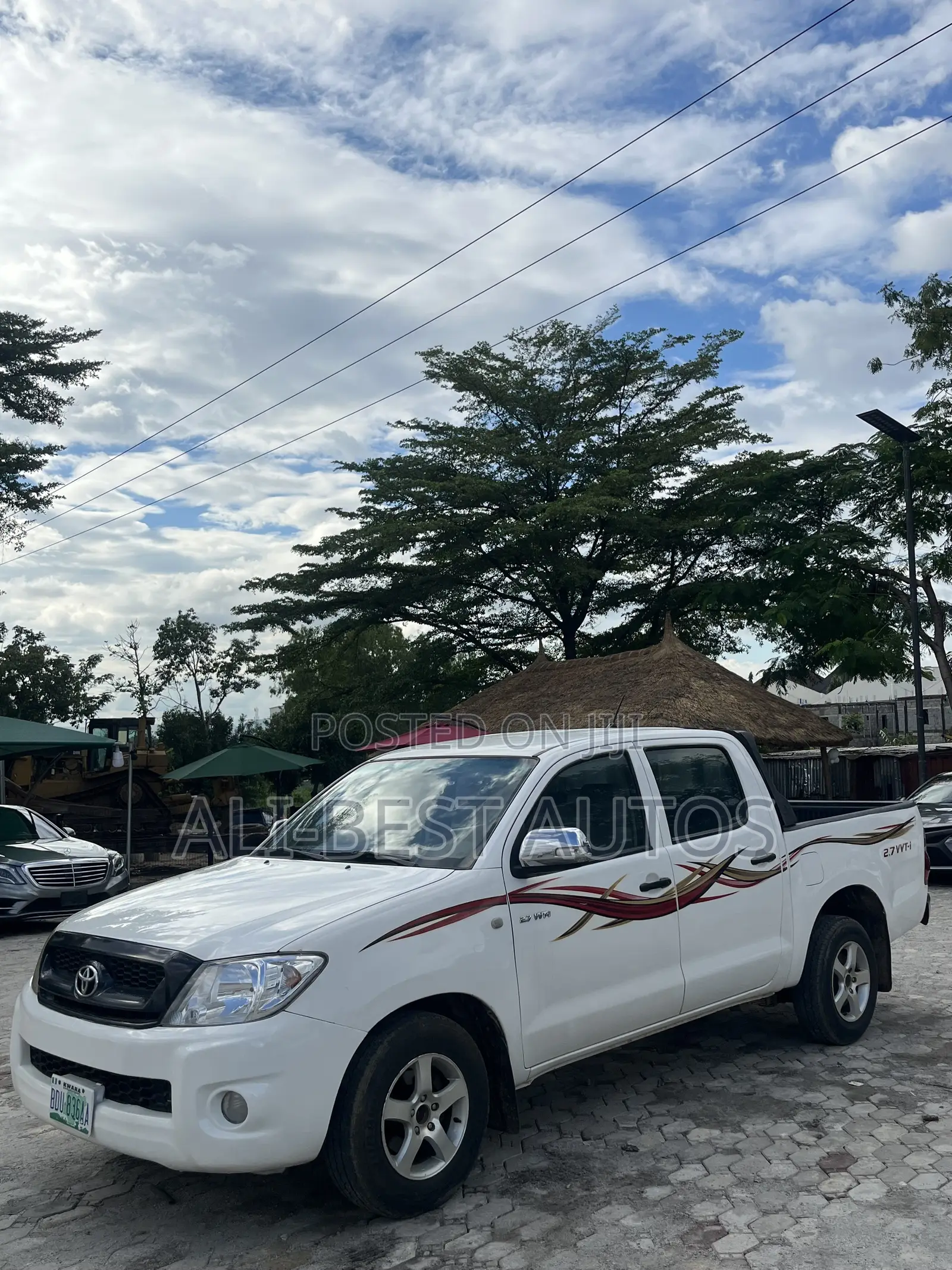Toyota Hilux 2011 White