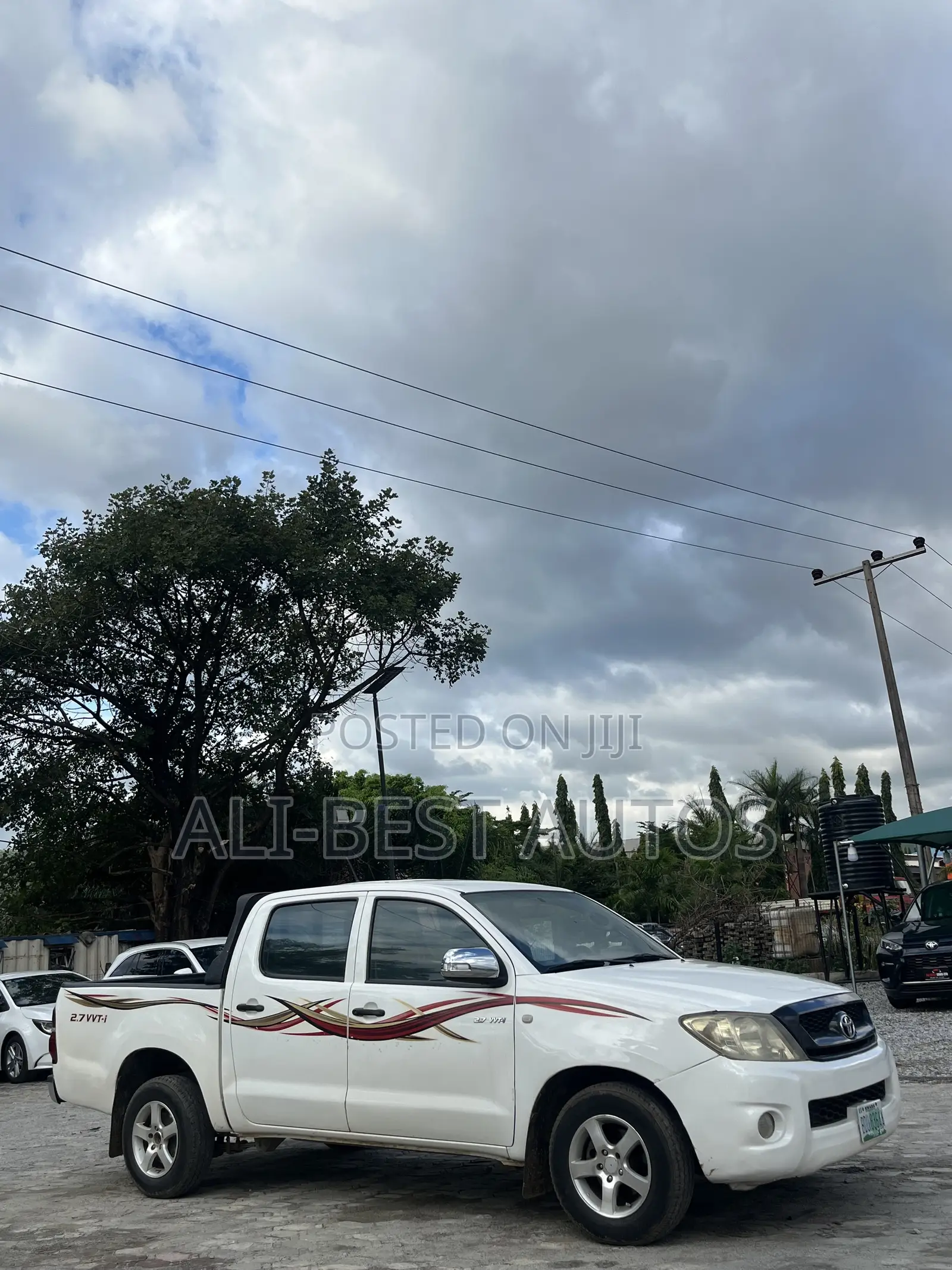 Toyota Hilux 2011 White