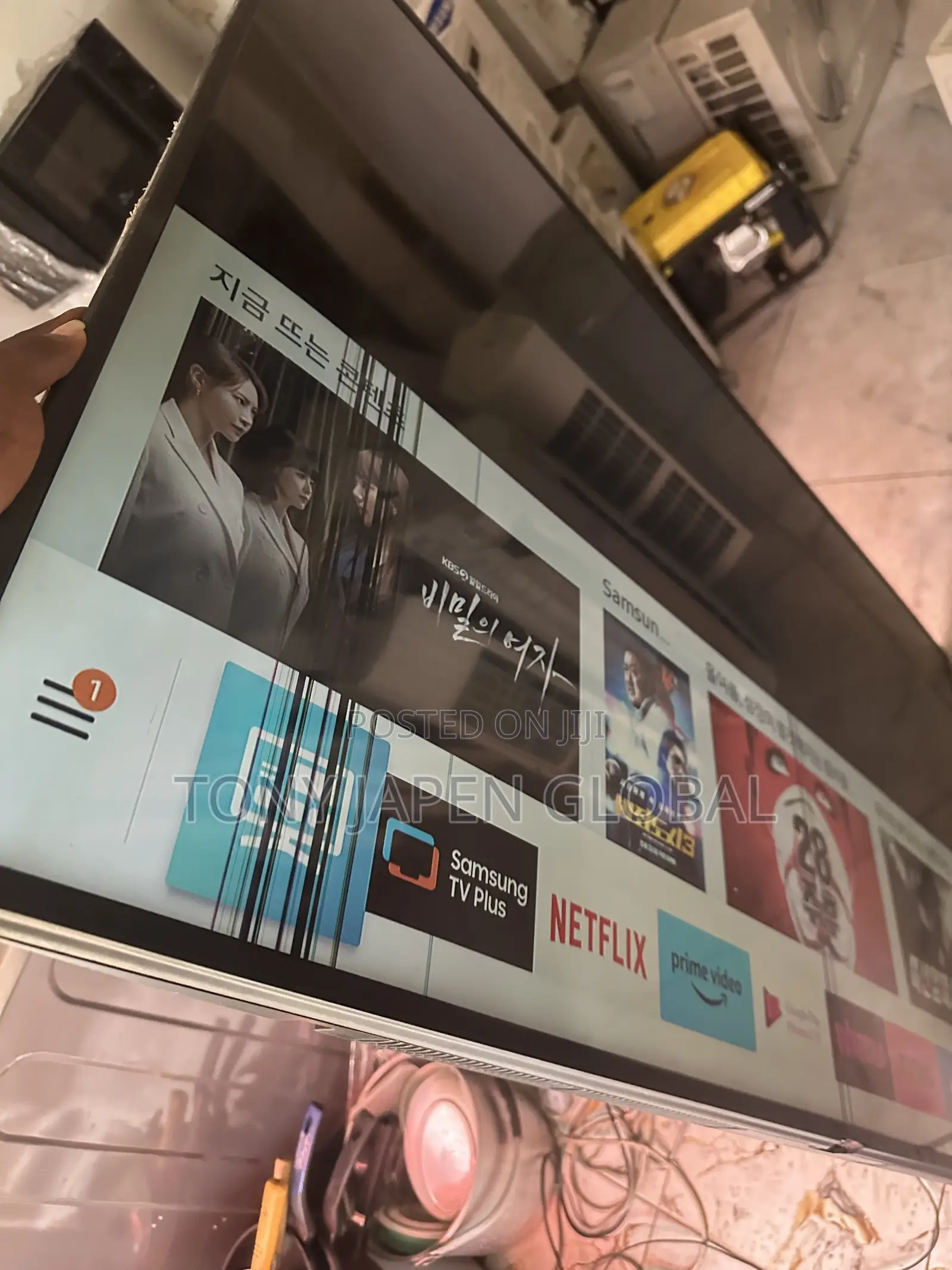 Foreign Uk Used 65inch Television With Screen Line