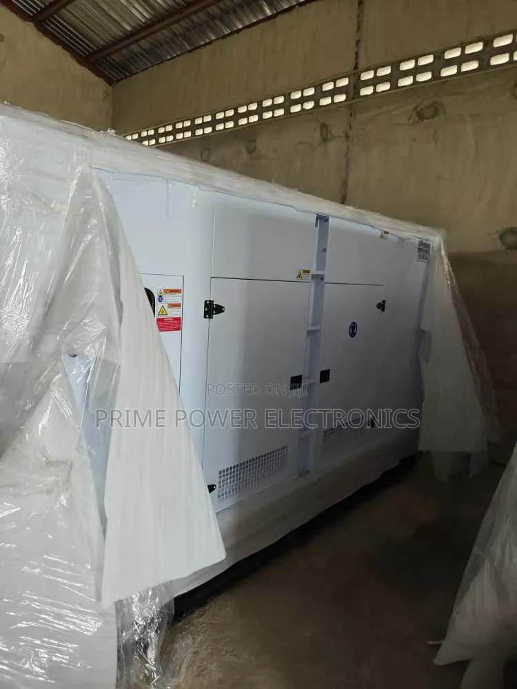 Powerful 550kVA Perkins Diesel Generator – Soundproof Reliable