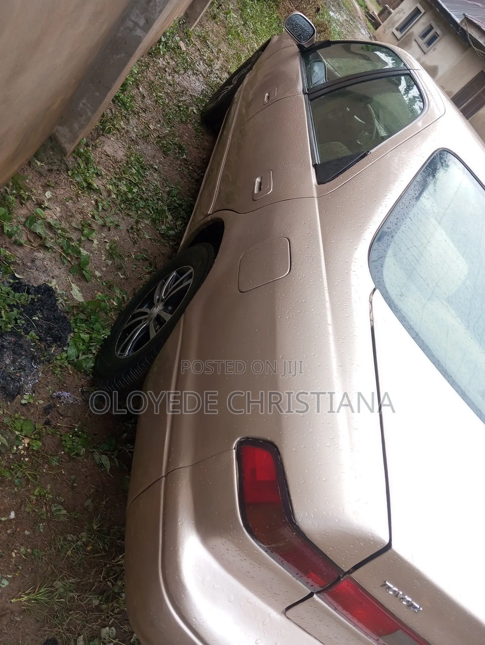 Toyota Camry LE 4dr Sedan (2.2L 4cyl 4A) 2000 Gold