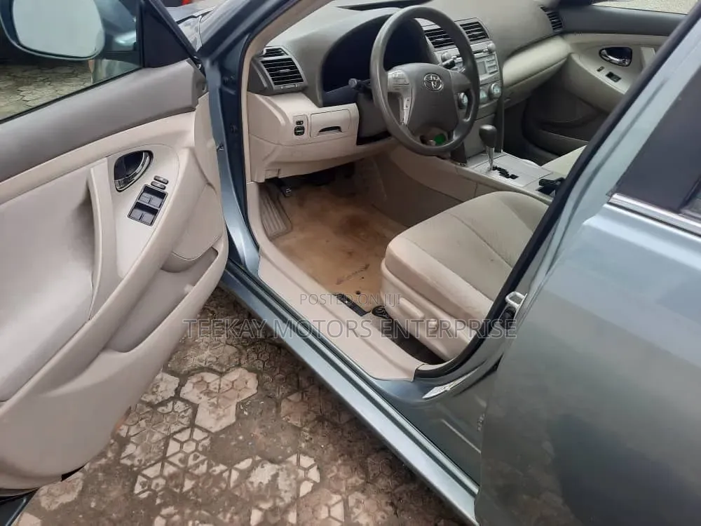 Toyota Camry LE 4dr Sedan (2.4L 4cyl 5A) 2007 Green