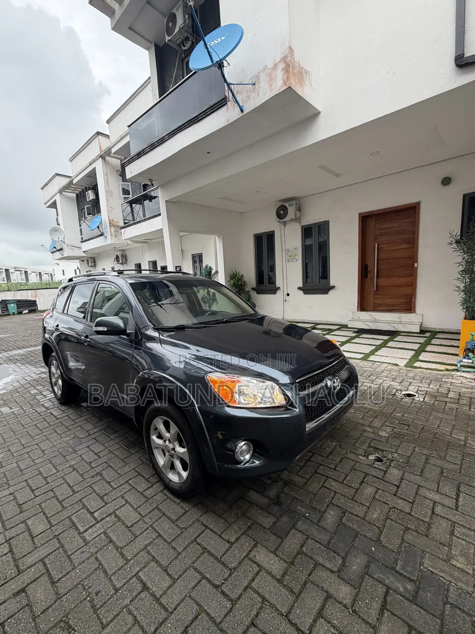 Toyota RAV4 2010 Gray