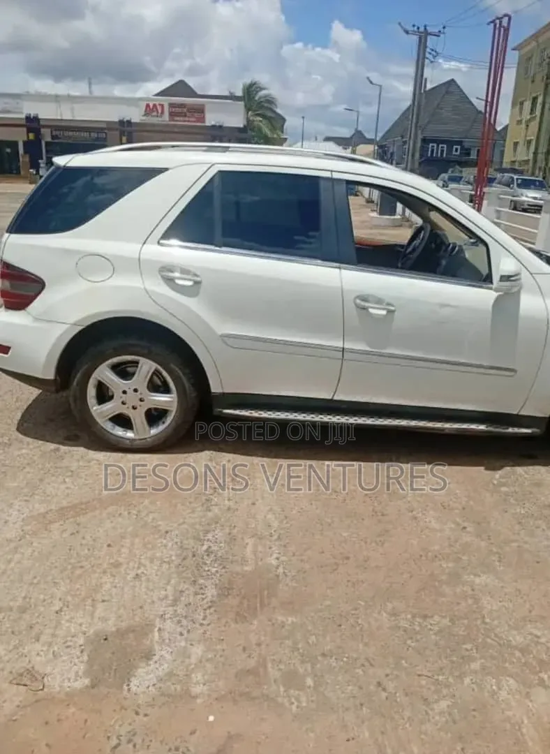 Mercedes-Benz M Class 2009 White