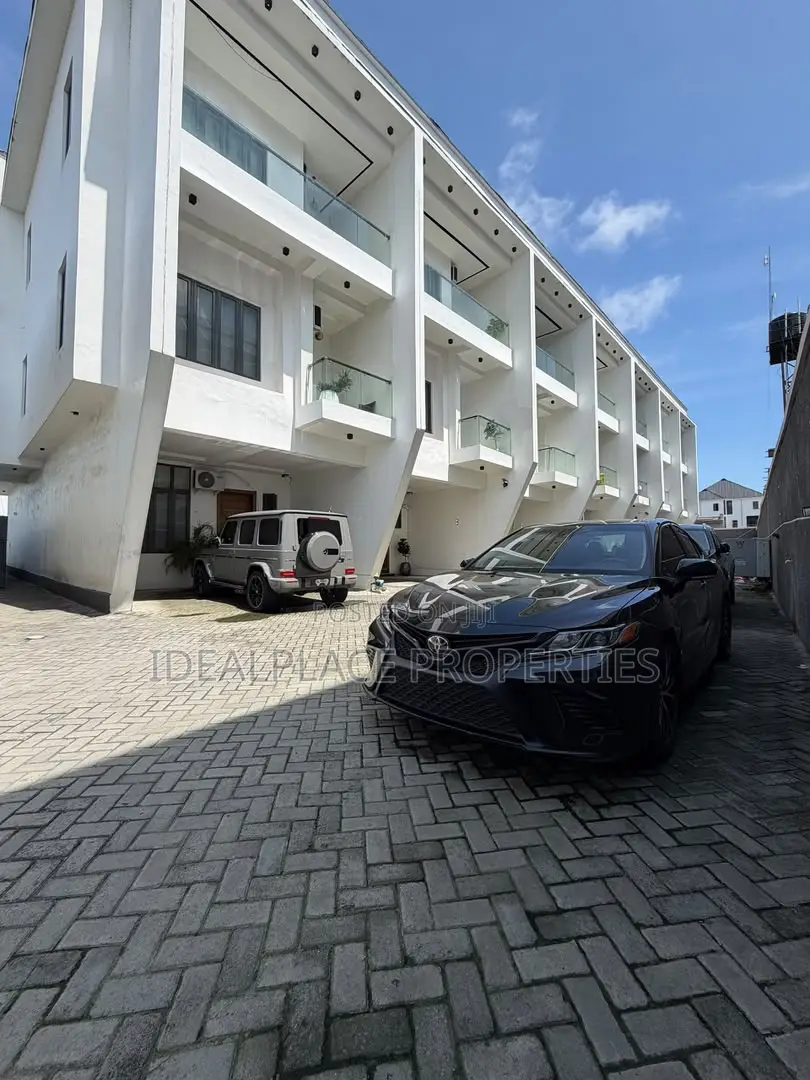 3bdrm Townhouse / Terrace in Ikate for rent