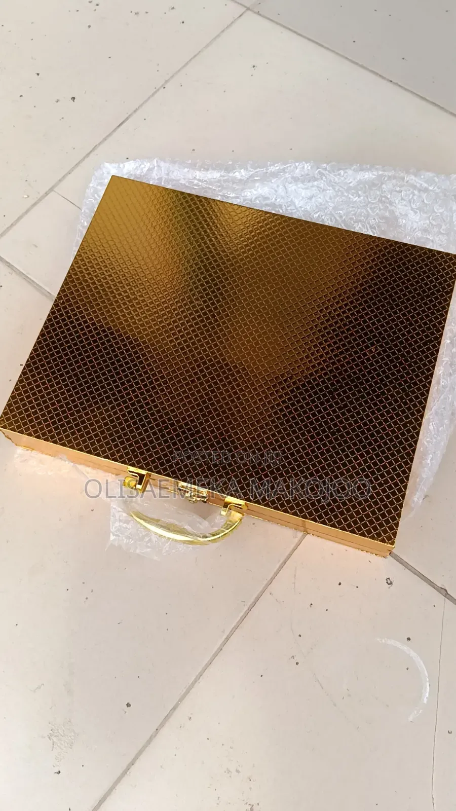 Suit Case Gold Cutlery Set 24pics