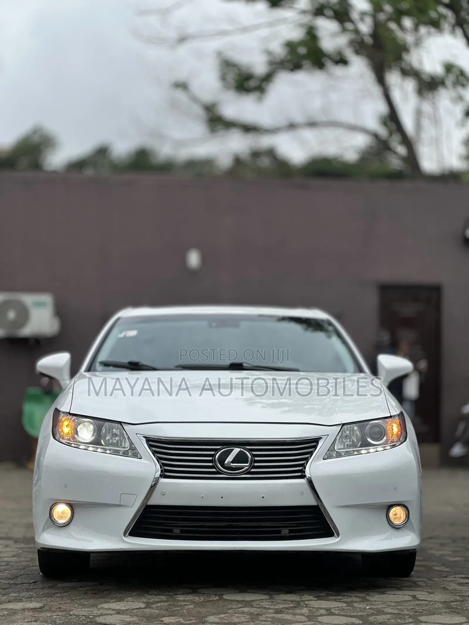 Lexus ES 350 FWD 2013 White
