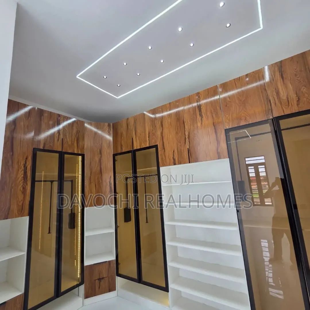 4bdrm Duplex in Sangotedo for sale