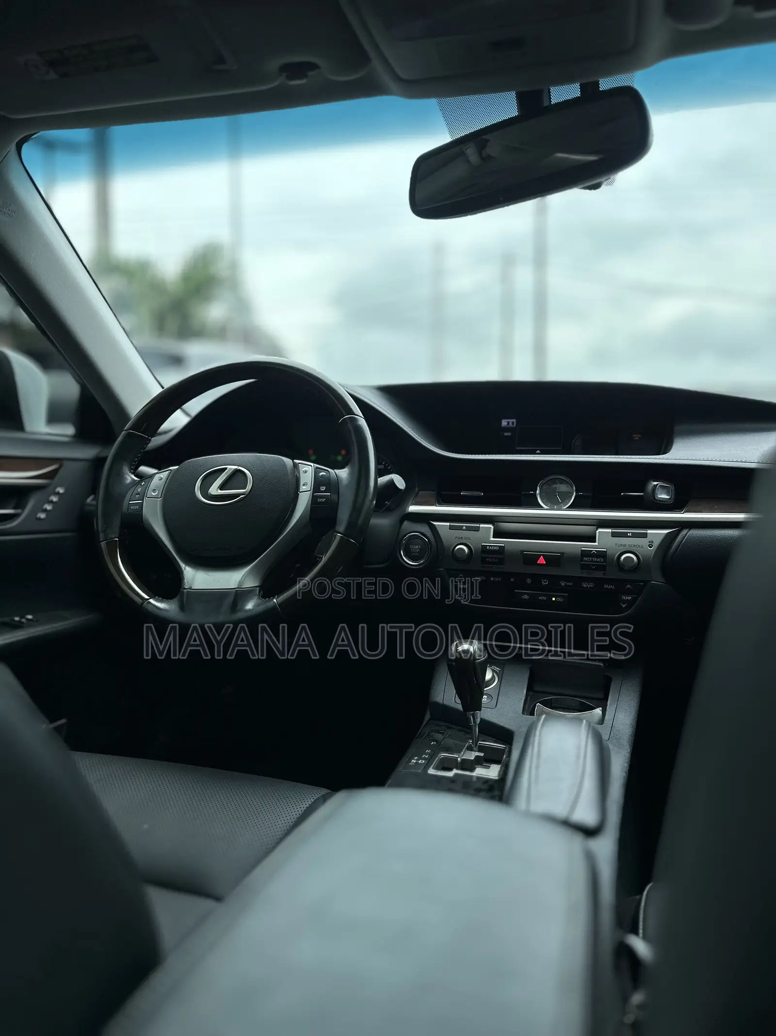 Lexus ES 350 FWD 2013 White