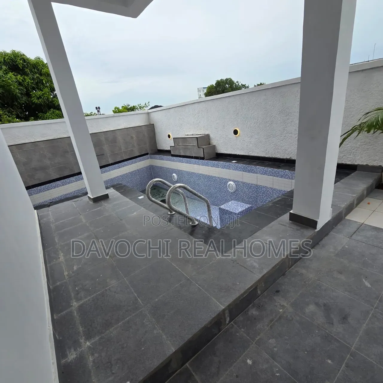 4bdrm Duplex in Sangotedo for sale