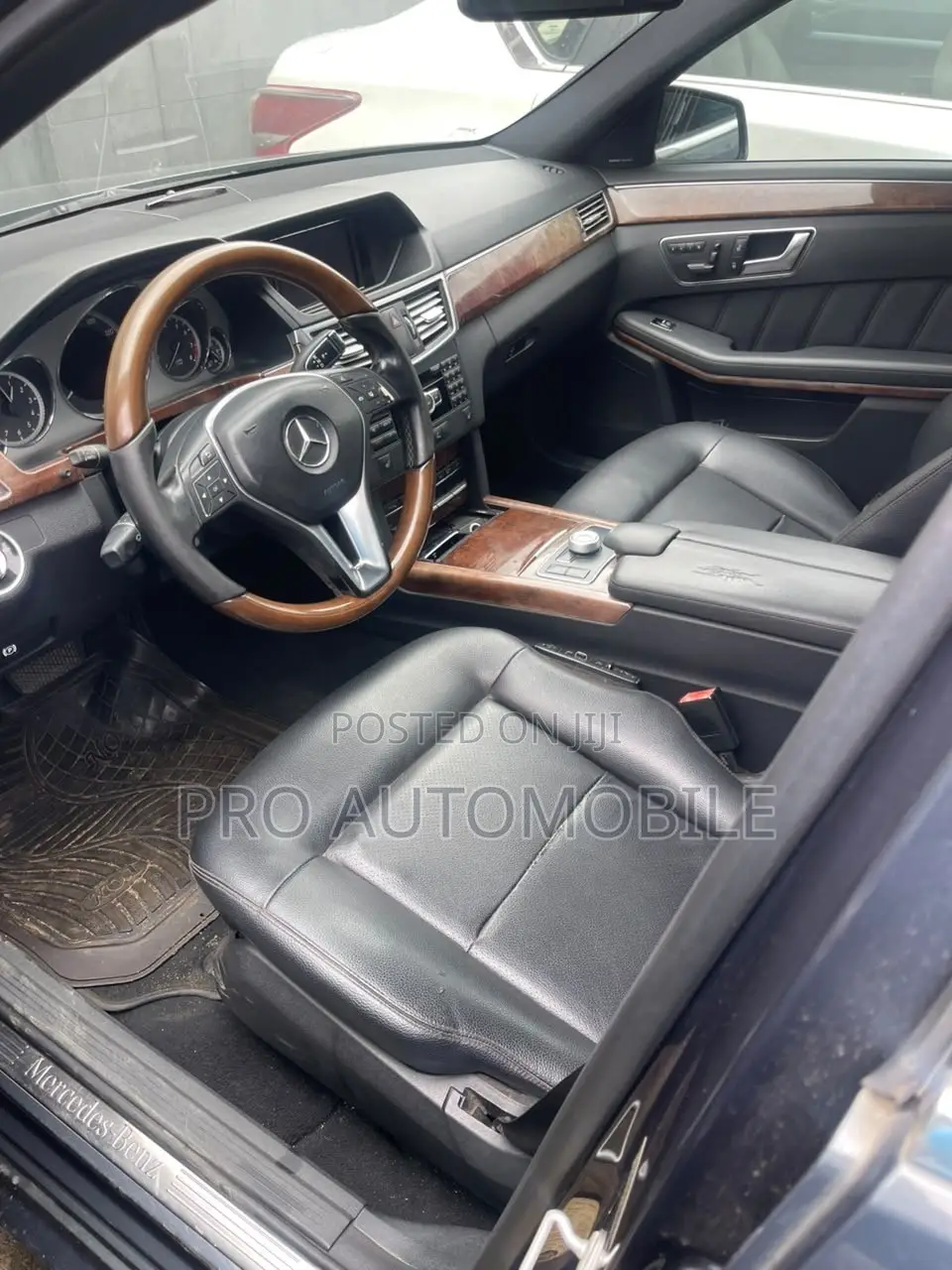 Mercedes-Benz E350 Base 4dr 4Matic Sedan AWD (3.5L 6cyl 7A) 2012 Gray