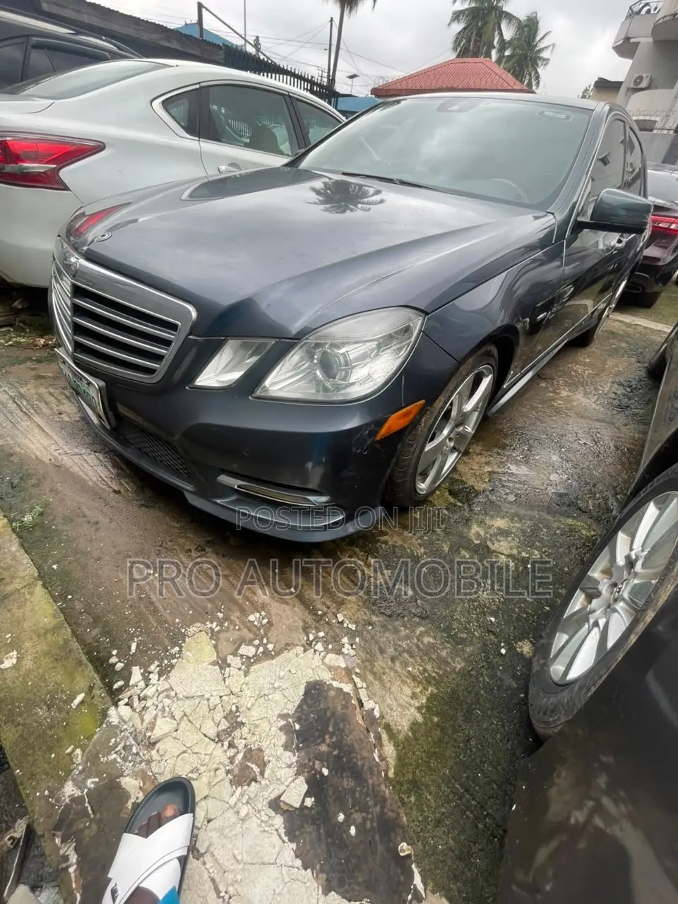 Mercedes-Benz E350 Base 4dr 4Matic Sedan AWD (3.5L 6cyl 7A) 2012 Gray