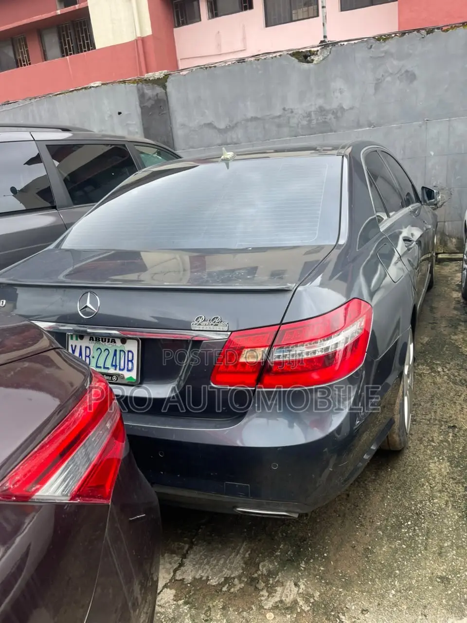 Mercedes-Benz E350 Base 4dr 4Matic Sedan AWD (3.5L 6cyl 7A) 2012 Gray