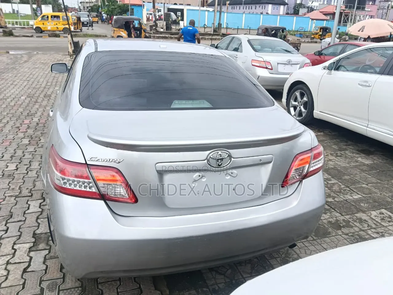 Toyota Camry 2011 Silver