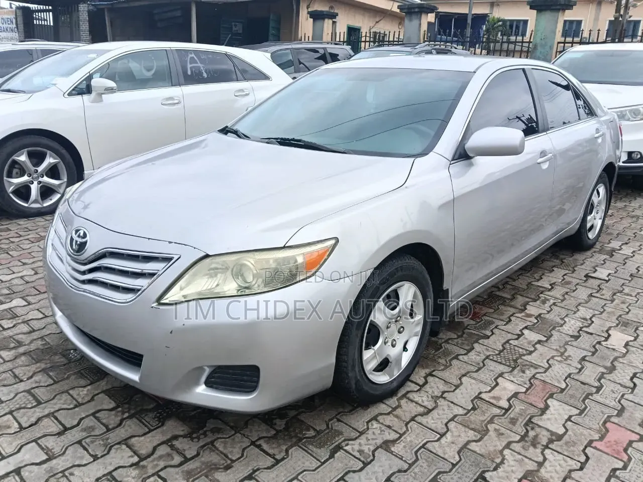 Toyota Camry 2011 Silver