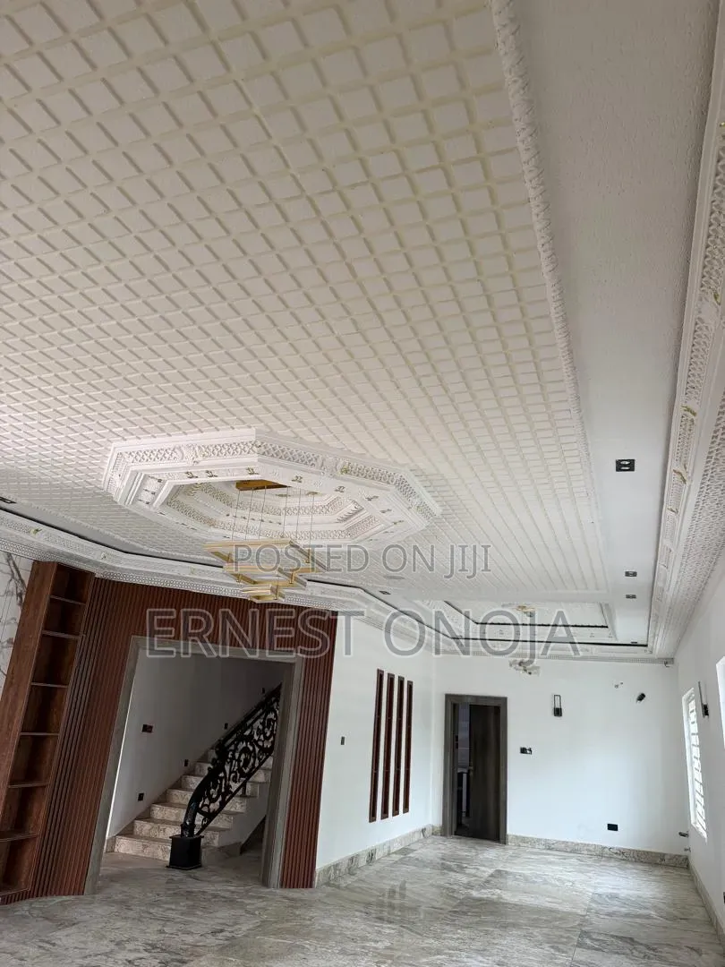 6bdrm Mansion in Diplomatic Zone, Katampe Extension for sale