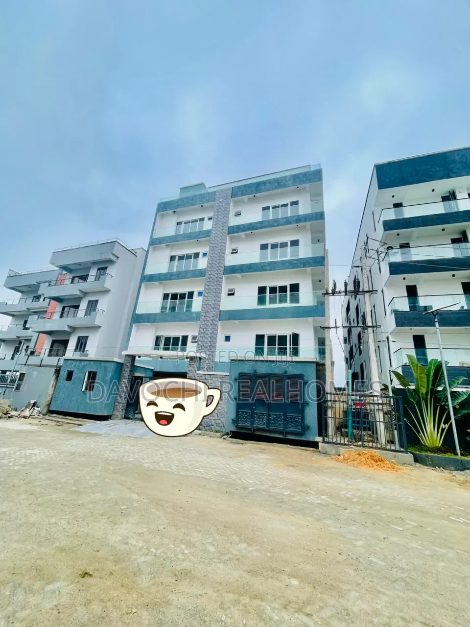 3bdrm Penthouse in Ikate for sale