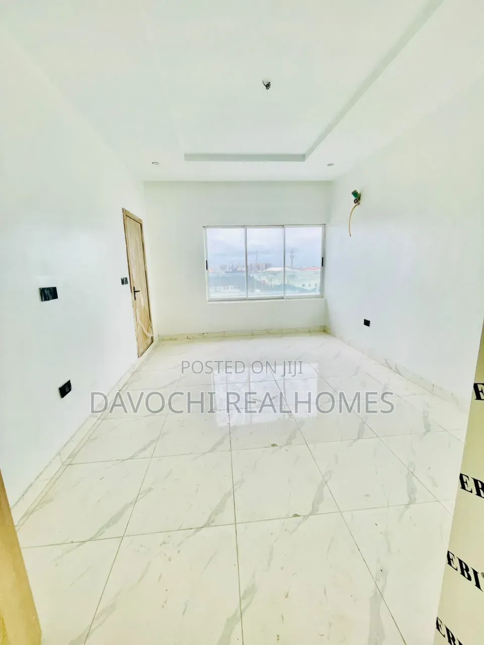 3bdrm Penthouse in Ikate for sale