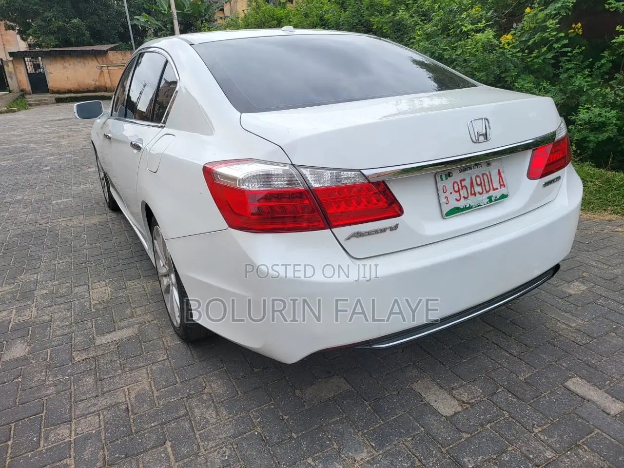 Honda Accord Touring V-6 4dr Sedan (3.5L 6cyl 6A) 2014 Off white