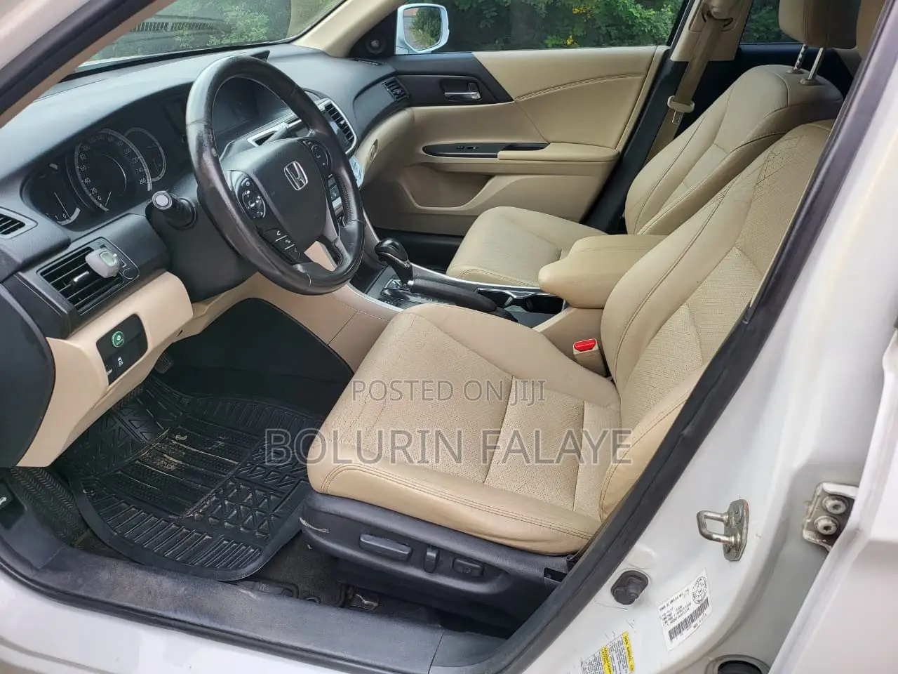 Honda Accord Touring V-6 4dr Sedan (3.5L 6cyl 6A) 2014 Off white