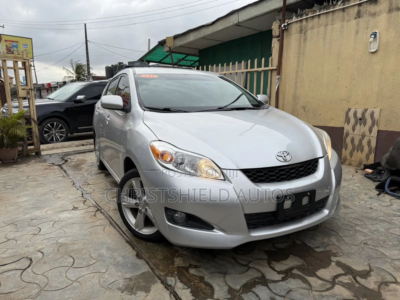 Toyota Matrix XRS Hatchback FWD (2.4L 4cyl 5A) 2010 Silver