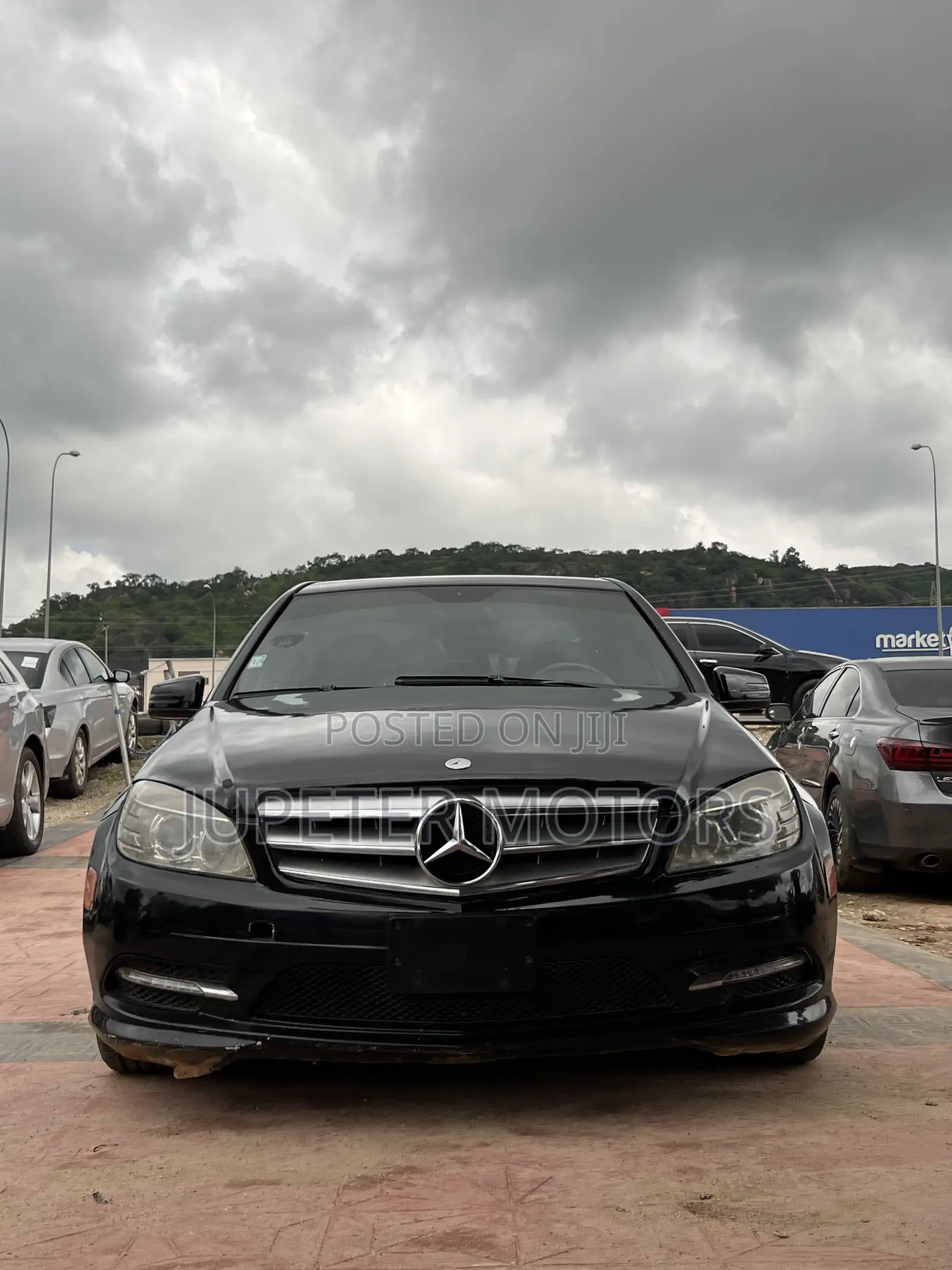 Mercedes-Benz C300 Luxury Sedan AWD (3.0L 6cyl 7A) 2009 Black