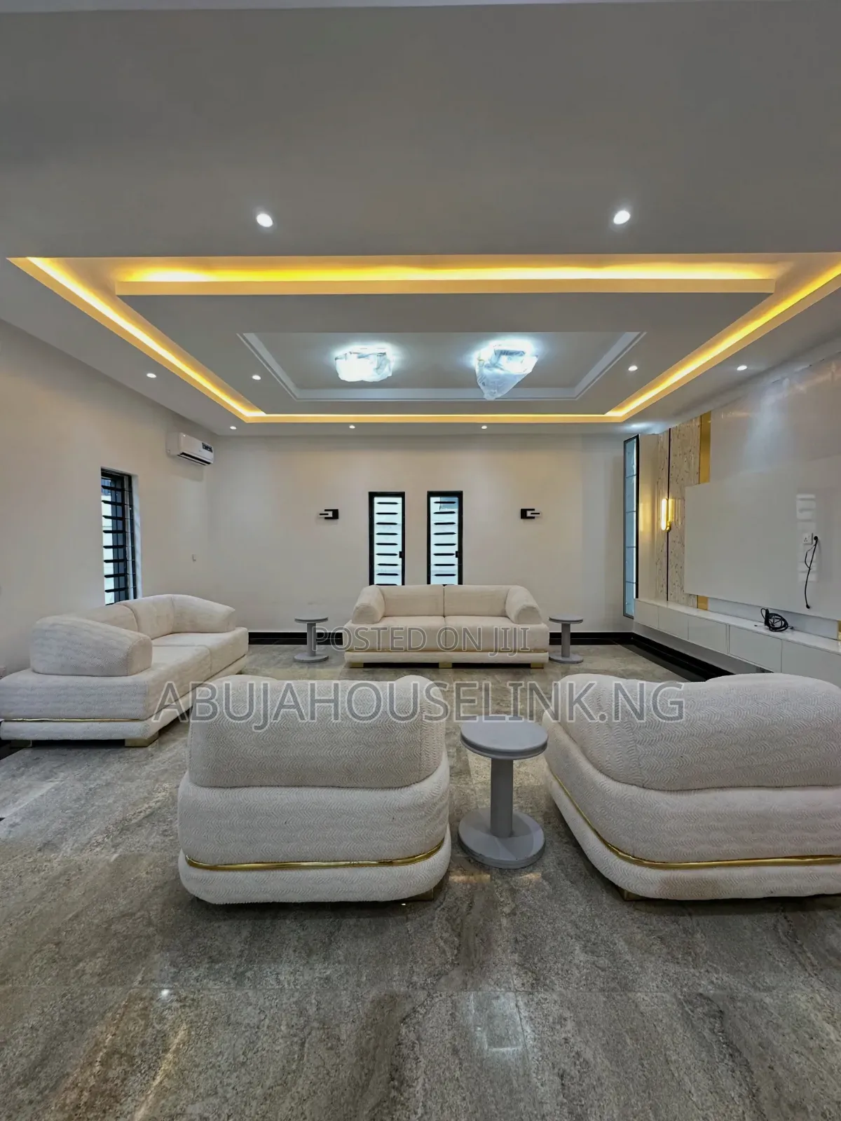 Furnished 4bdrm Duplex in Guzape Main Abuja for sale
