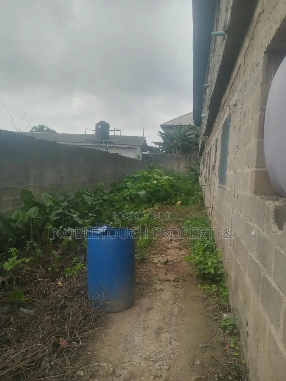 2bdrm Block of Flats in Ijegun Ikotun Lagos for sale