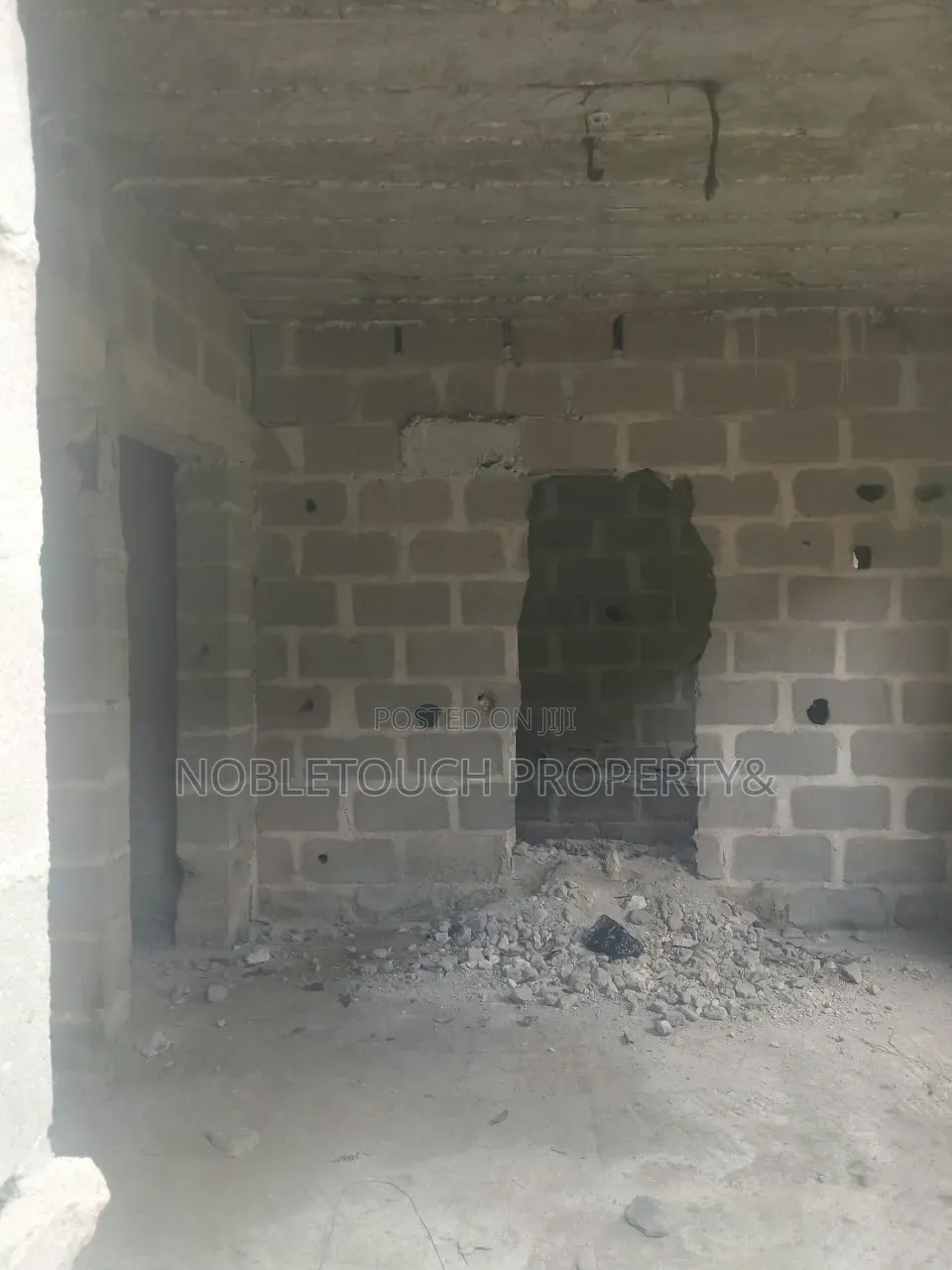 2bdrm Block of Flats in Ijegun Ikotun Lagos for sale