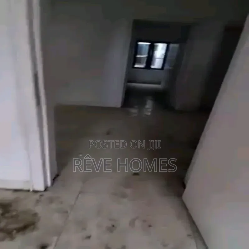 3bdrm Duplex in Kosofe / Kosofe for rent