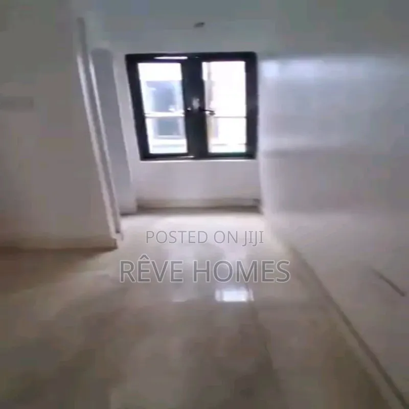 3bdrm Duplex in Kosofe / Kosofe for rent