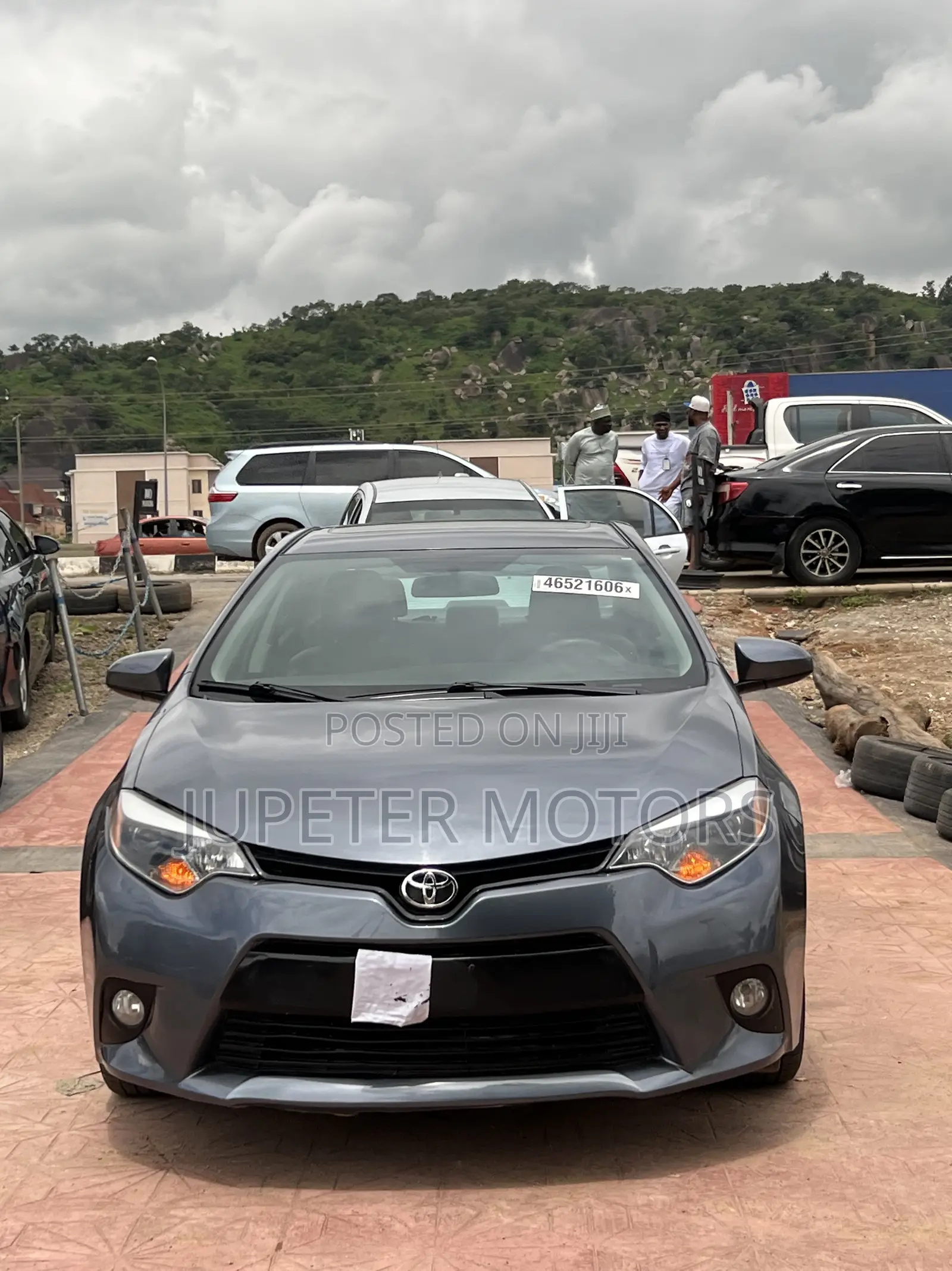 Toyota Corolla LE Eco Premium 4dr Sedan (1.8L 4cyl CVT) 2015 Gray