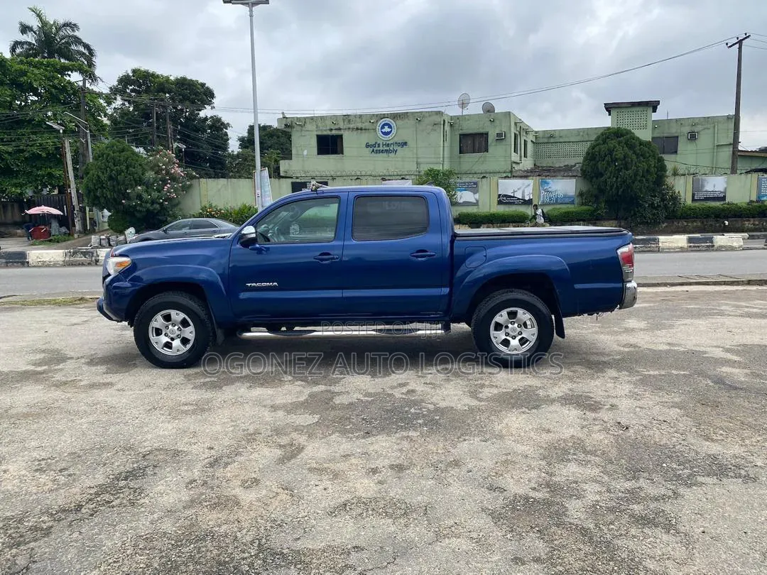 Toyota Tacoma TRD PRO V6 4dr Double Cab 4WD 5.0 ft. SB (4.0L 6cyl 5A)