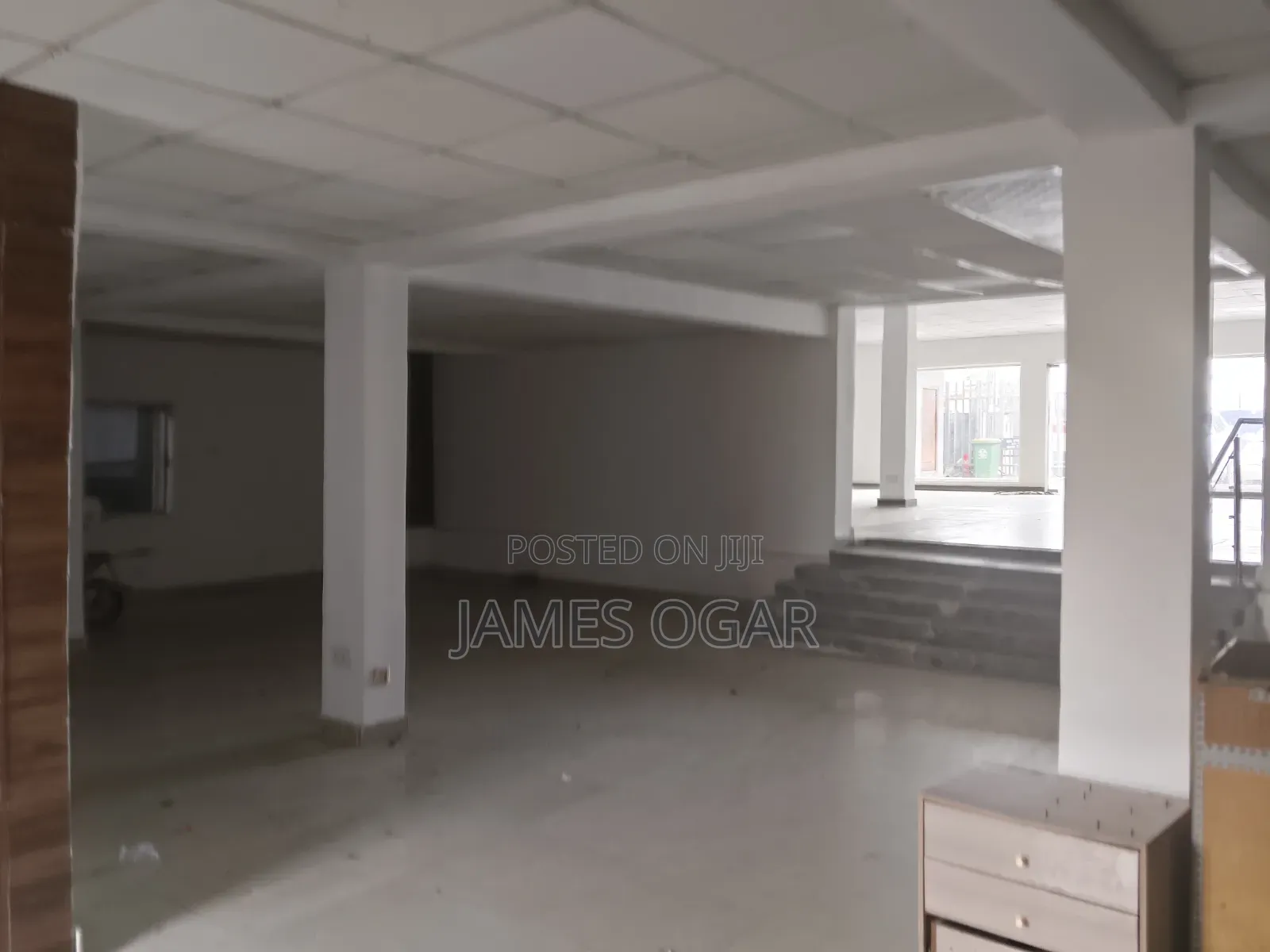 Banking Hall for Rent