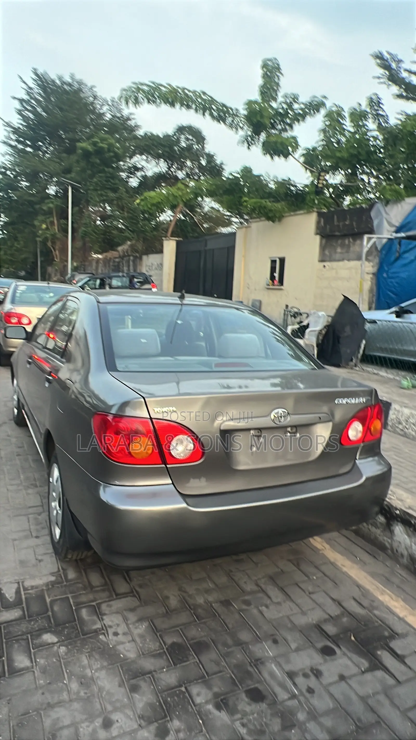 Toyota Corolla LE 2004 Gray