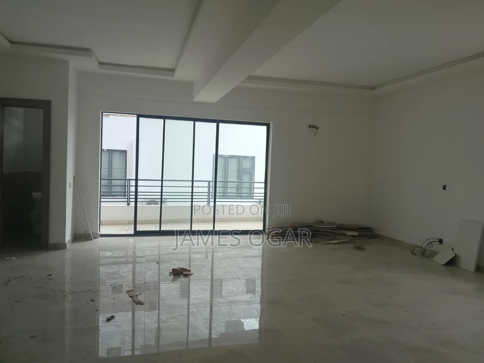 2bdrm Apartment in Lekki Phase 1 for rent