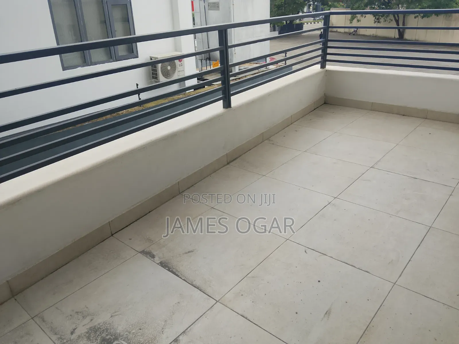 2bdrm Apartment in Lekki Phase 1 for rent