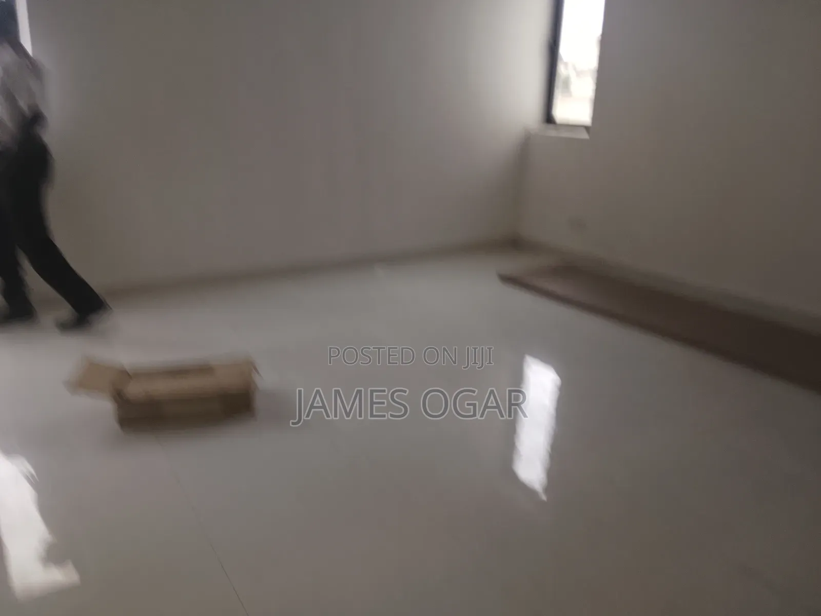 2bdrm Apartment in Lekki Phase 1 for rent